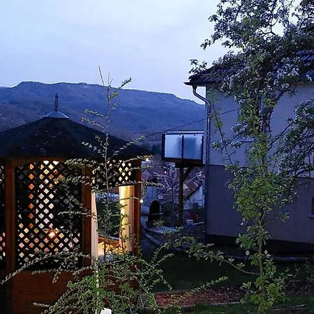 Holiday home Under The District Administrator's Mountain *